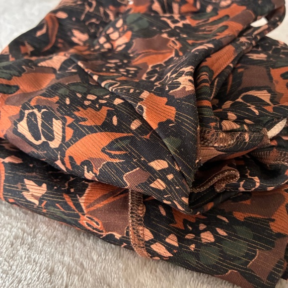 Outdoor Voices Athletic Two-Piece Set in Rust Floral Print - Picture 12 of 14